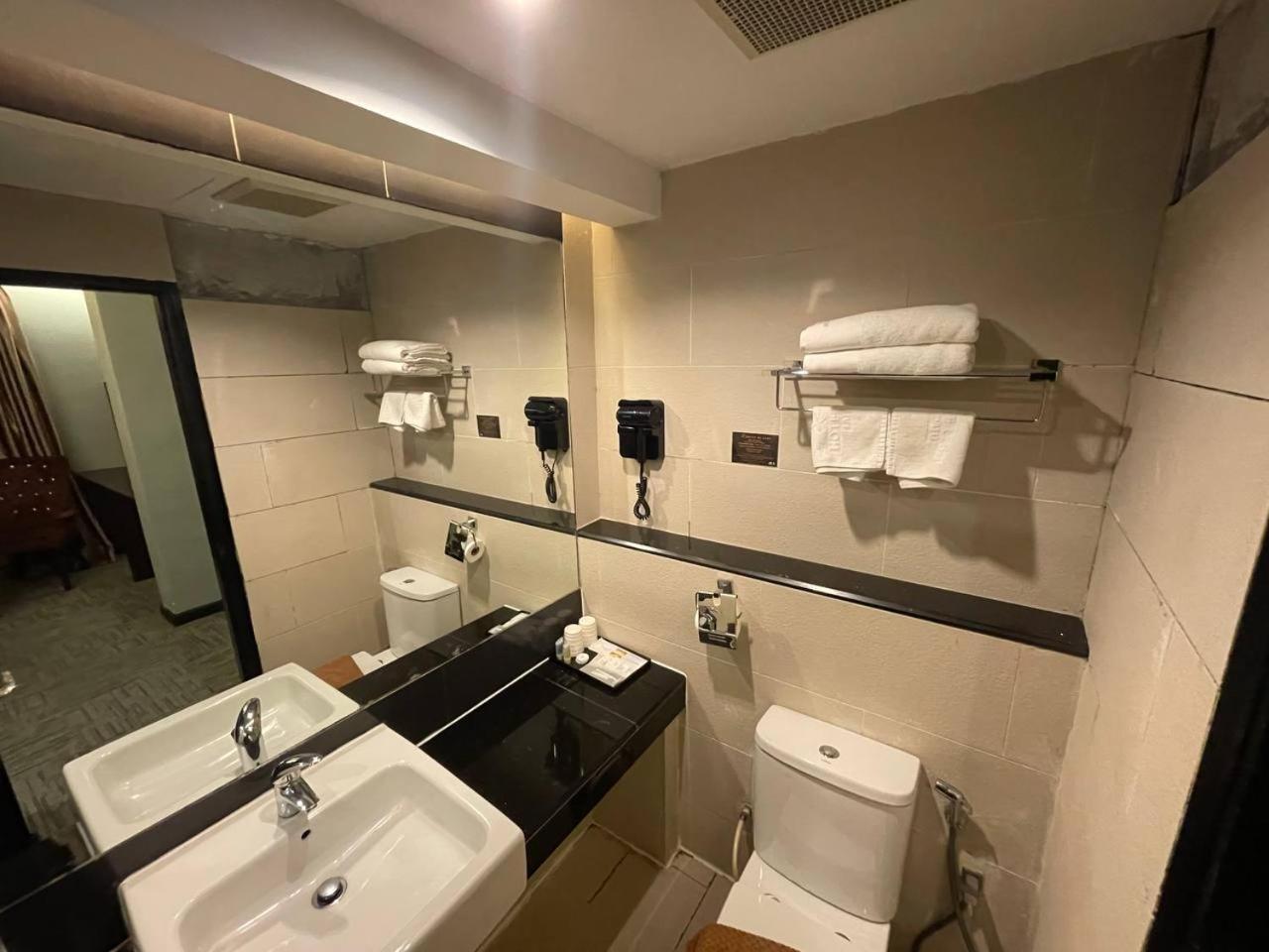 Hotel De Leon Lahad Datu Oda fotoğraf
