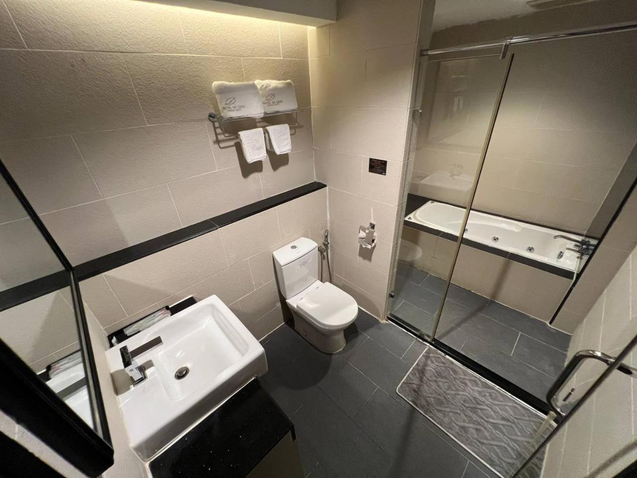 Hotel De Leon Lahad Datu Oda fotoğraf