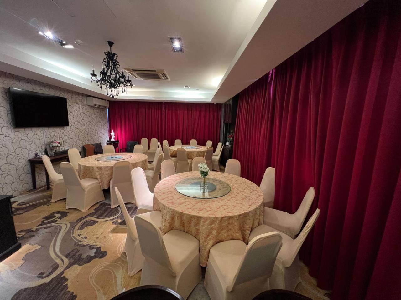 Hotel De Leon Lahad Datu Dış mekan fotoğraf