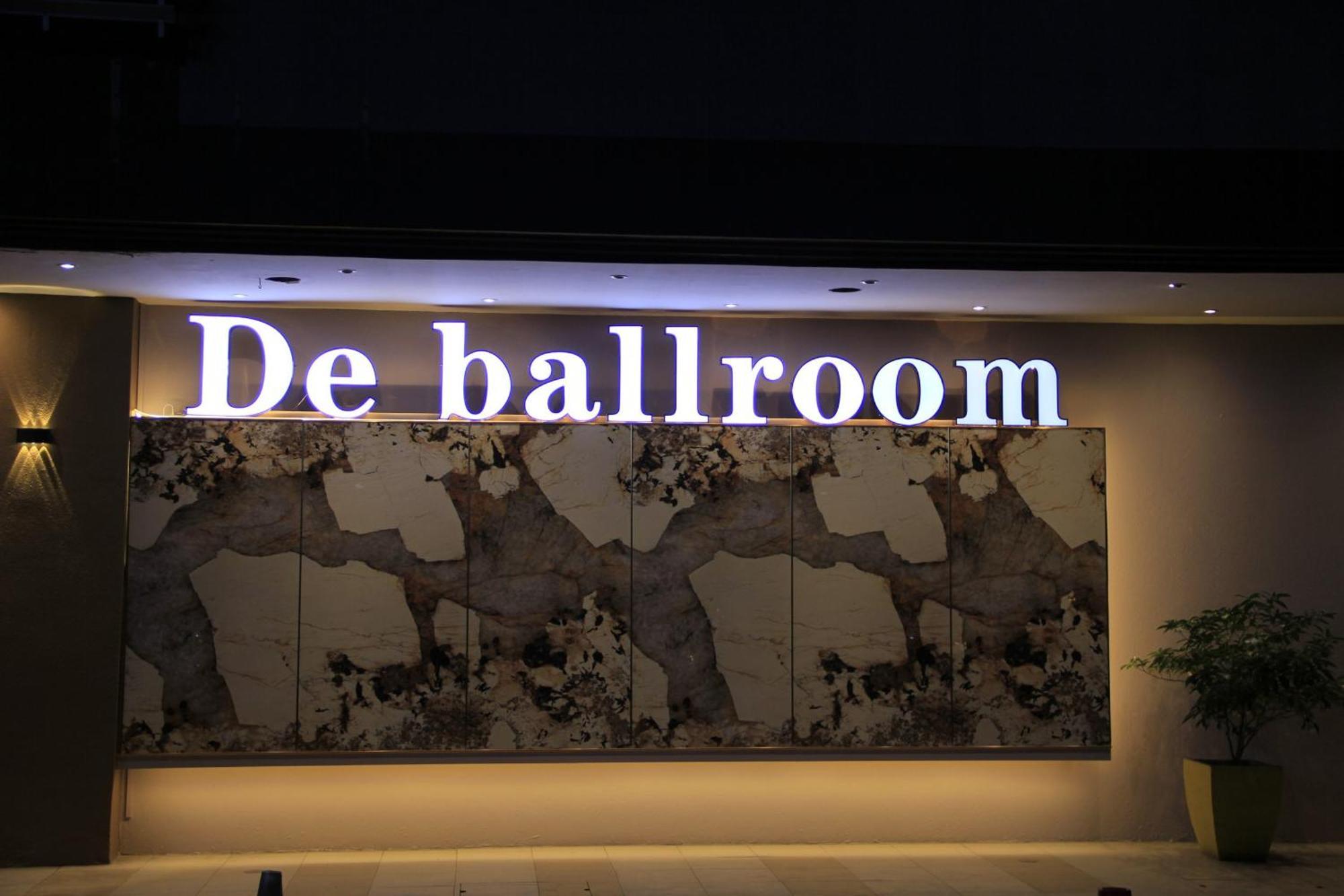 Hotel De Leon Lahad Datu Dış mekan fotoğraf